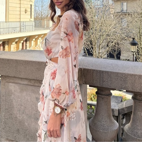 Zara Floral Maxi Dress with Slit - Picture 6 of 7